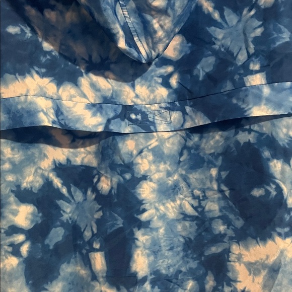 Champion women's Blue and White Tie-Dye Raincoat - Picture 6 of 8